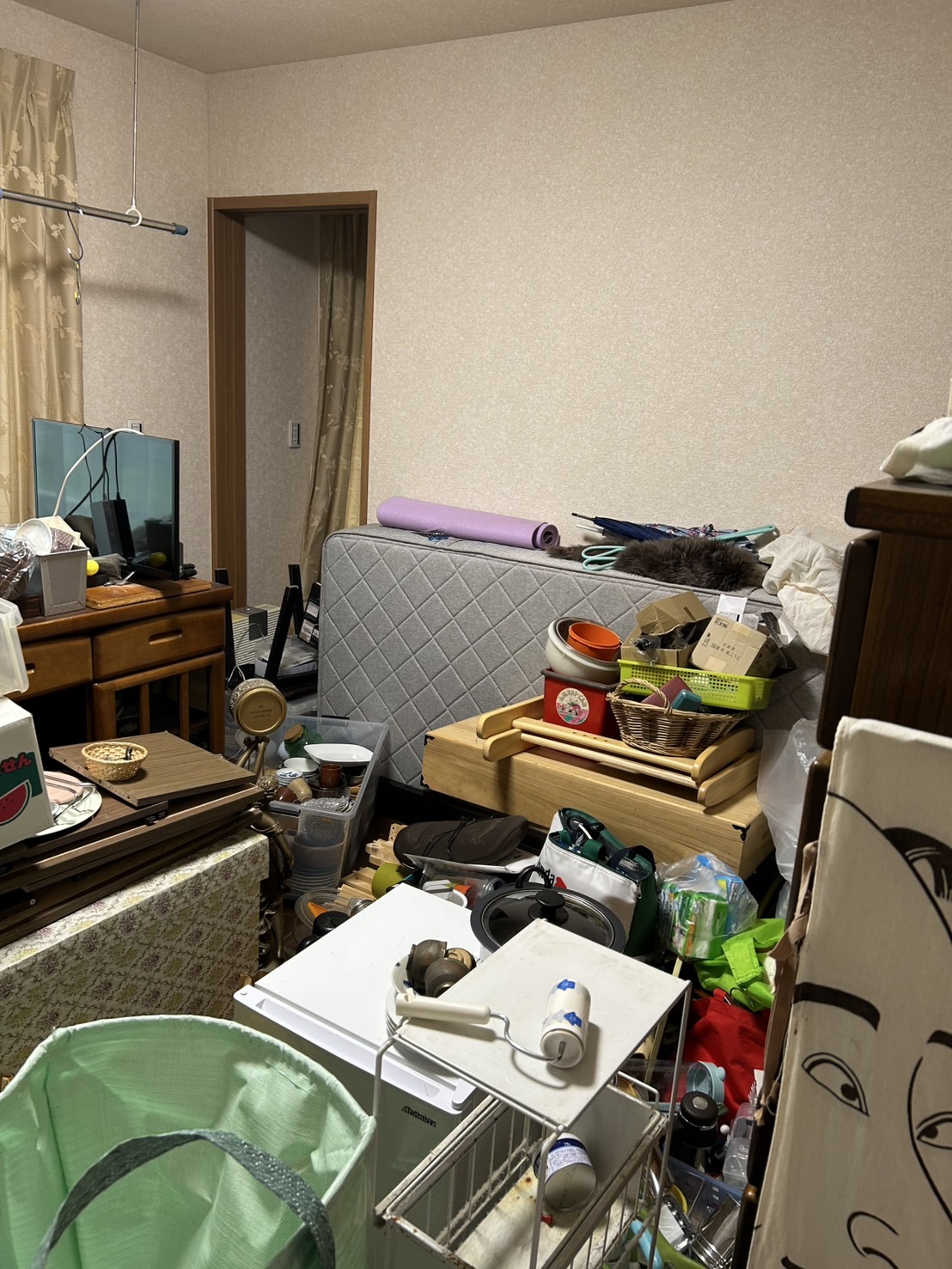  一軒家の遺品整理になります。